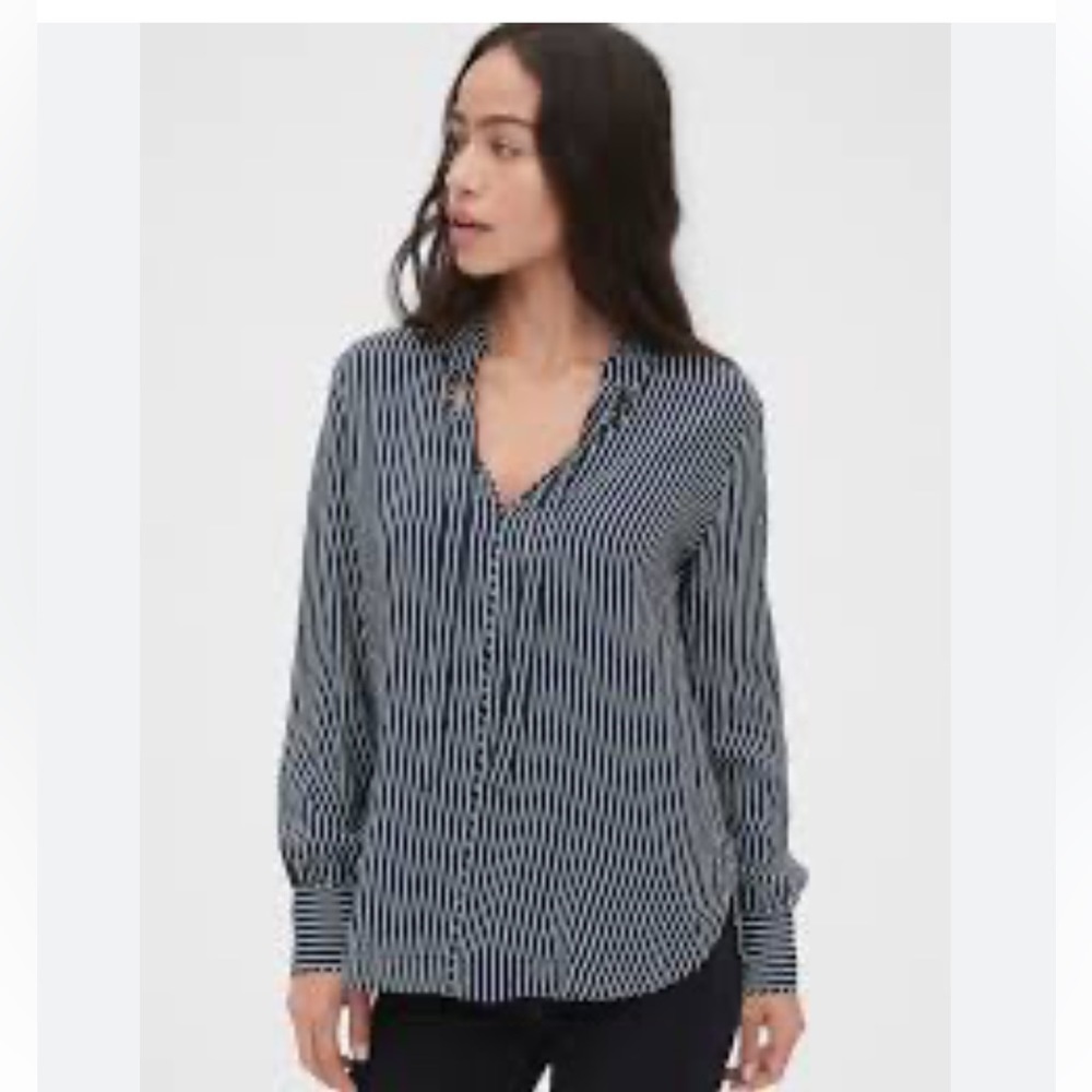 Gap striped tie-neck blouse size small